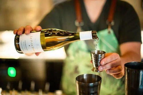 英國(guó)酒精消費(fèi)趨勢(shì)轉(zhuǎn)變 總量減半，優(yōu)質(zhì)飲品前景可期