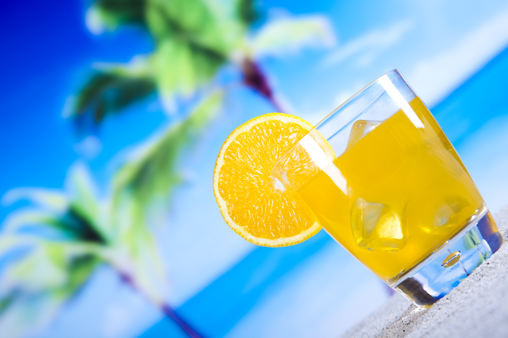 自然之色 探索雞尾酒酒精飲料套裝中的天然色彩美學(xué)